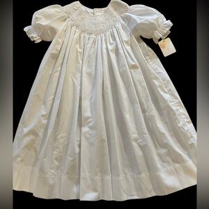 Petit Ami Solid White Smocked Bishop Dress NWT SZ 4